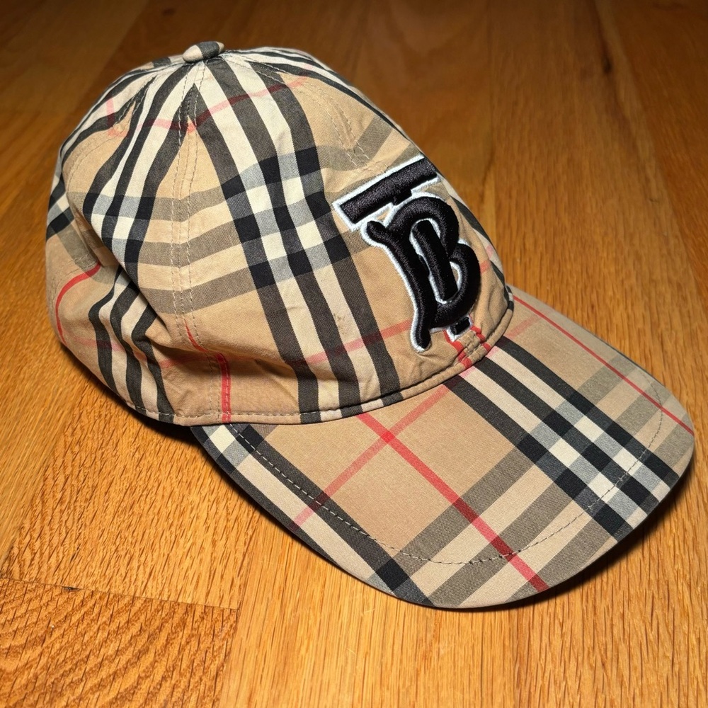 Burberry TB Somerton Runway Baseball Cap 🔥